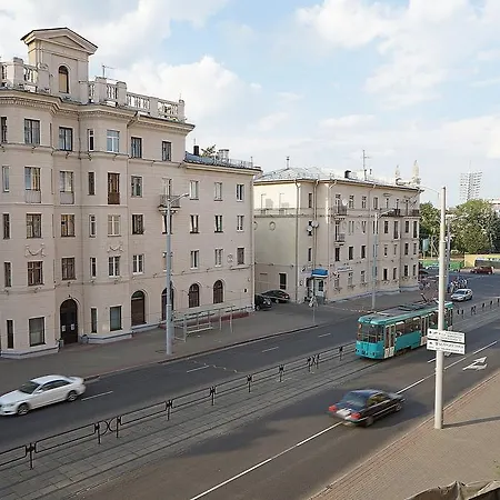 Apartament Tvoy Ostrov Near Train Station