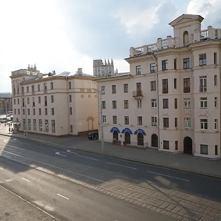 Tvoy Ostrov Near Train Station