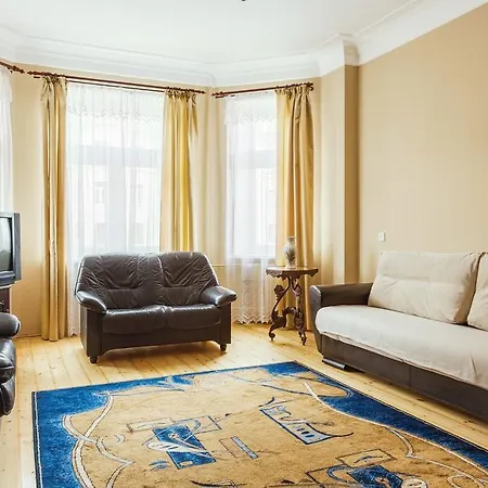 Tvoy Ostrov Near Train Station Apartment Minsk